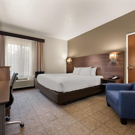 Comfort Inn & Suites Fenton Buitenkant foto