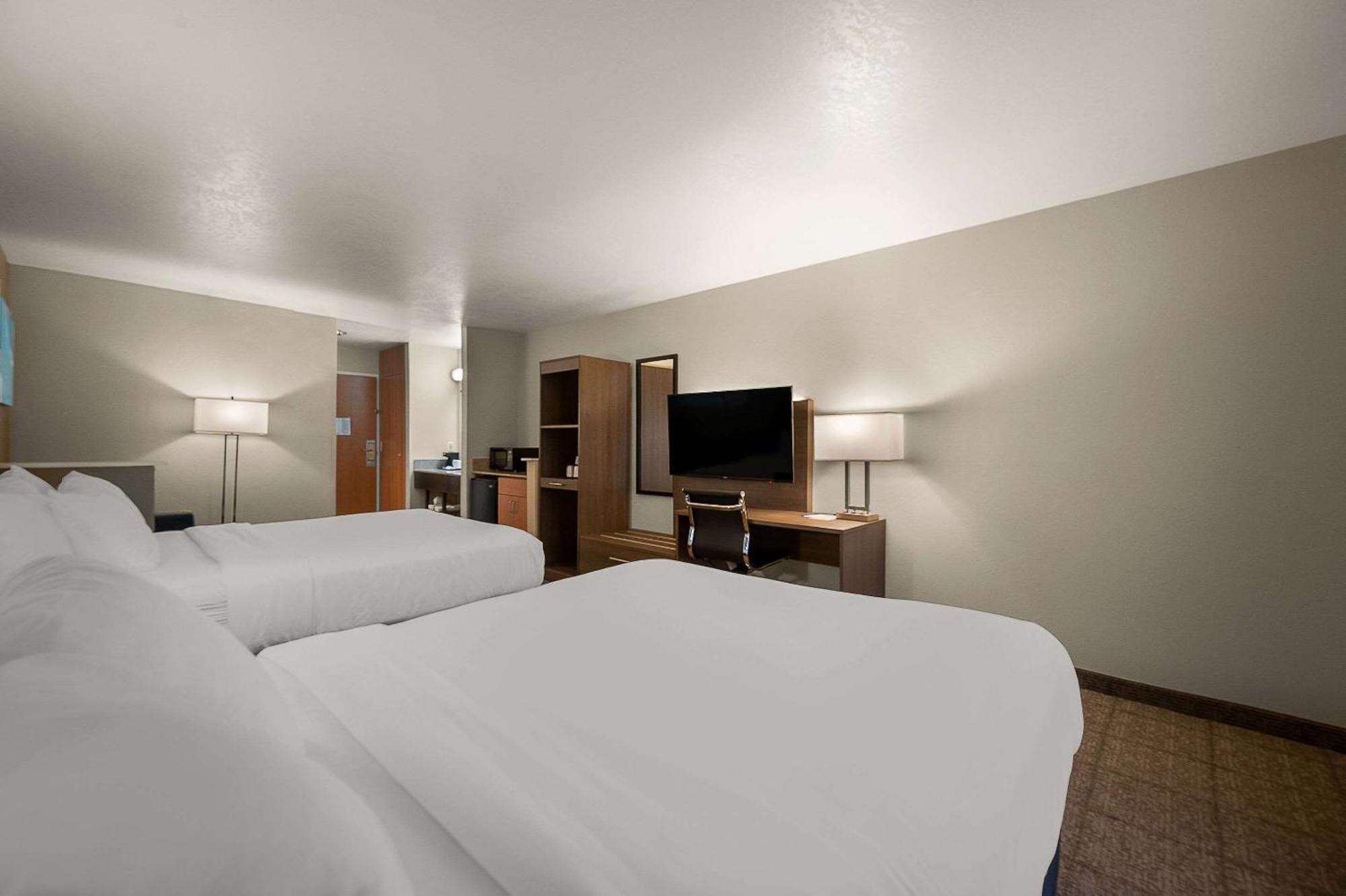 Comfort Inn & Suites Fenton Buitenkant foto