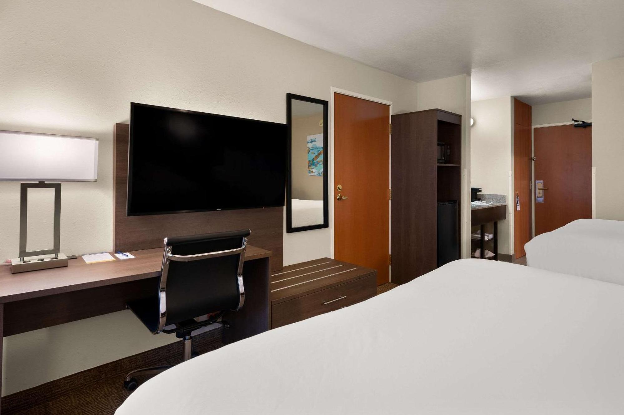 Comfort Inn & Suites Fenton Buitenkant foto