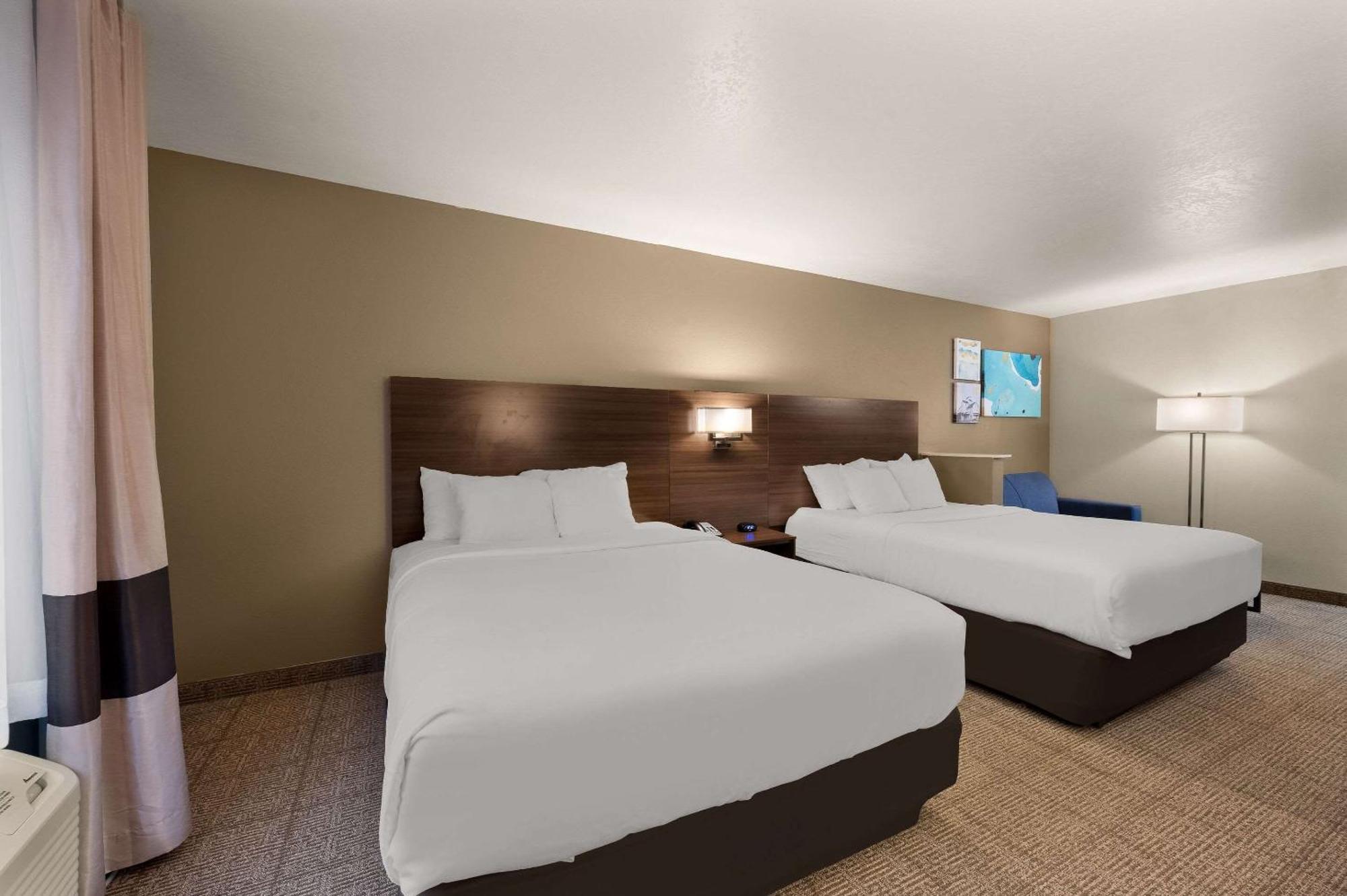 Comfort Inn & Suites Fenton Buitenkant foto