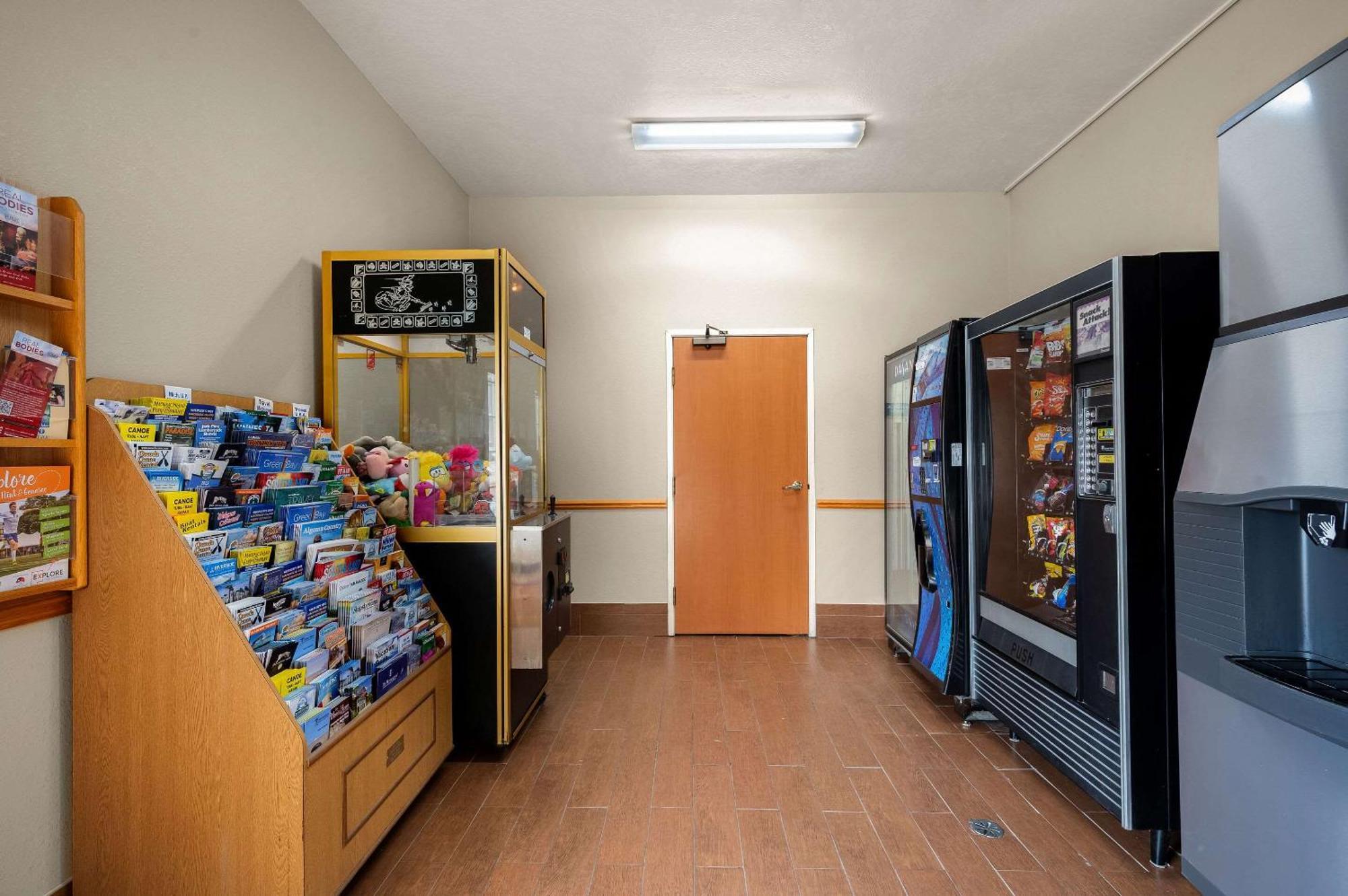 Comfort Inn & Suites Fenton Buitenkant foto