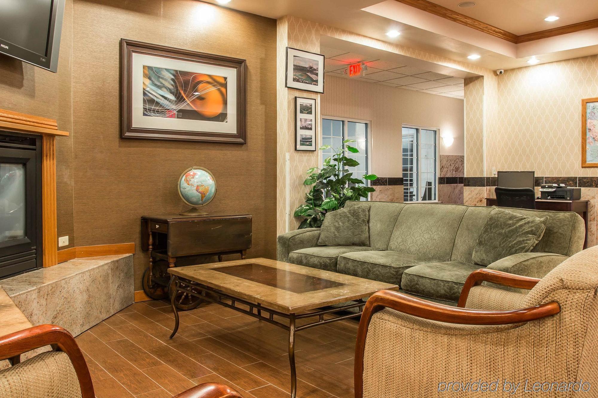 Comfort Inn & Suites Fenton Buitenkant foto