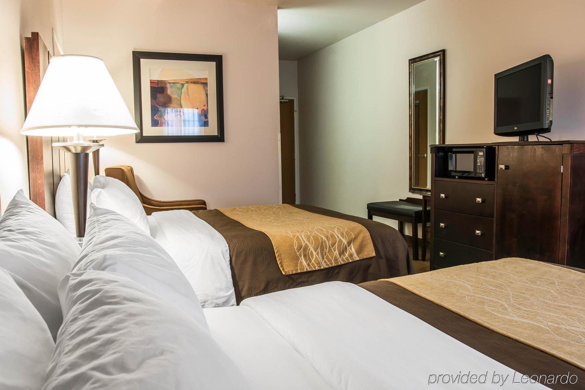Comfort Inn & Suites Fenton Buitenkant foto