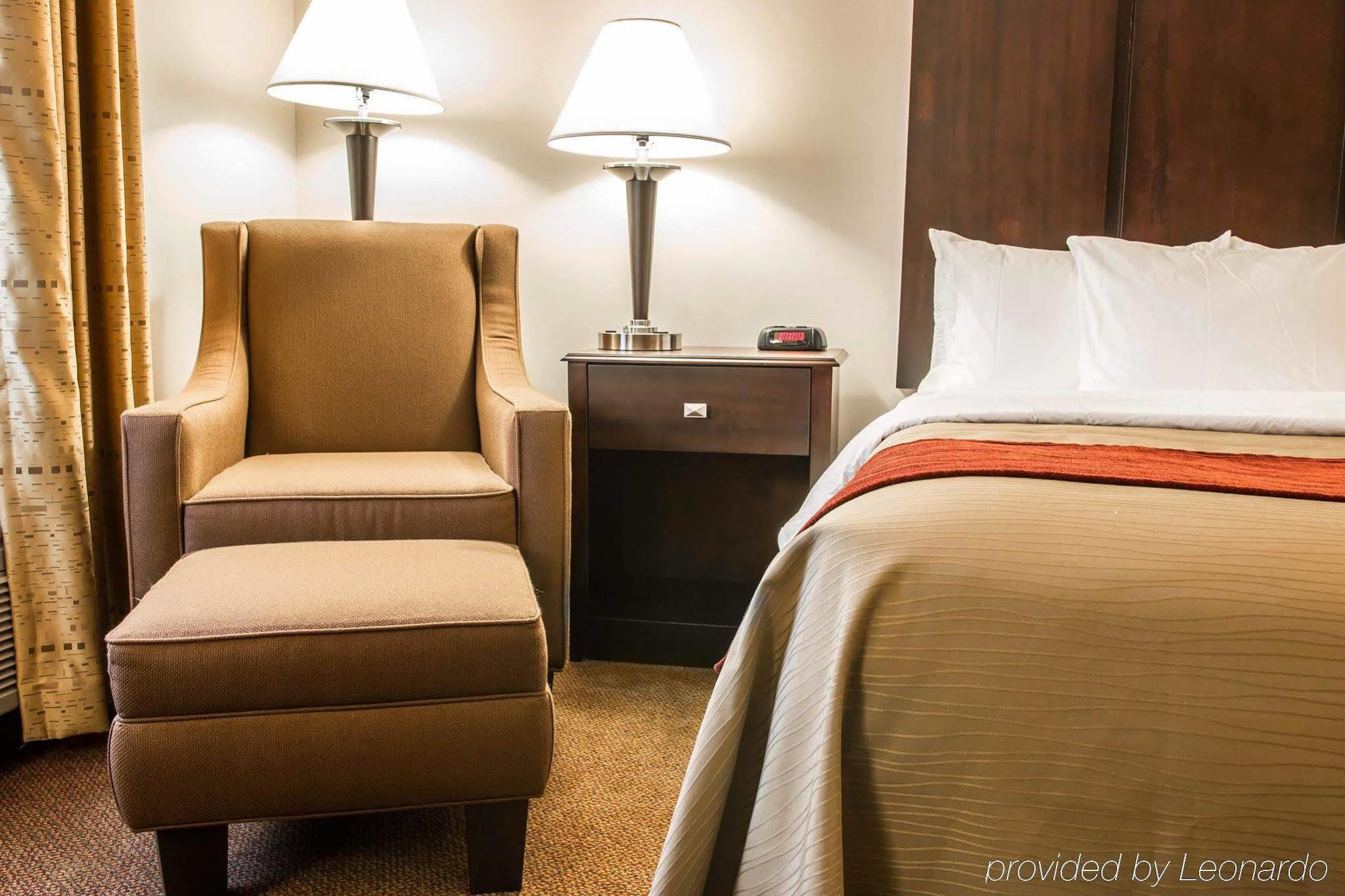 Comfort Inn & Suites Fenton Buitenkant foto